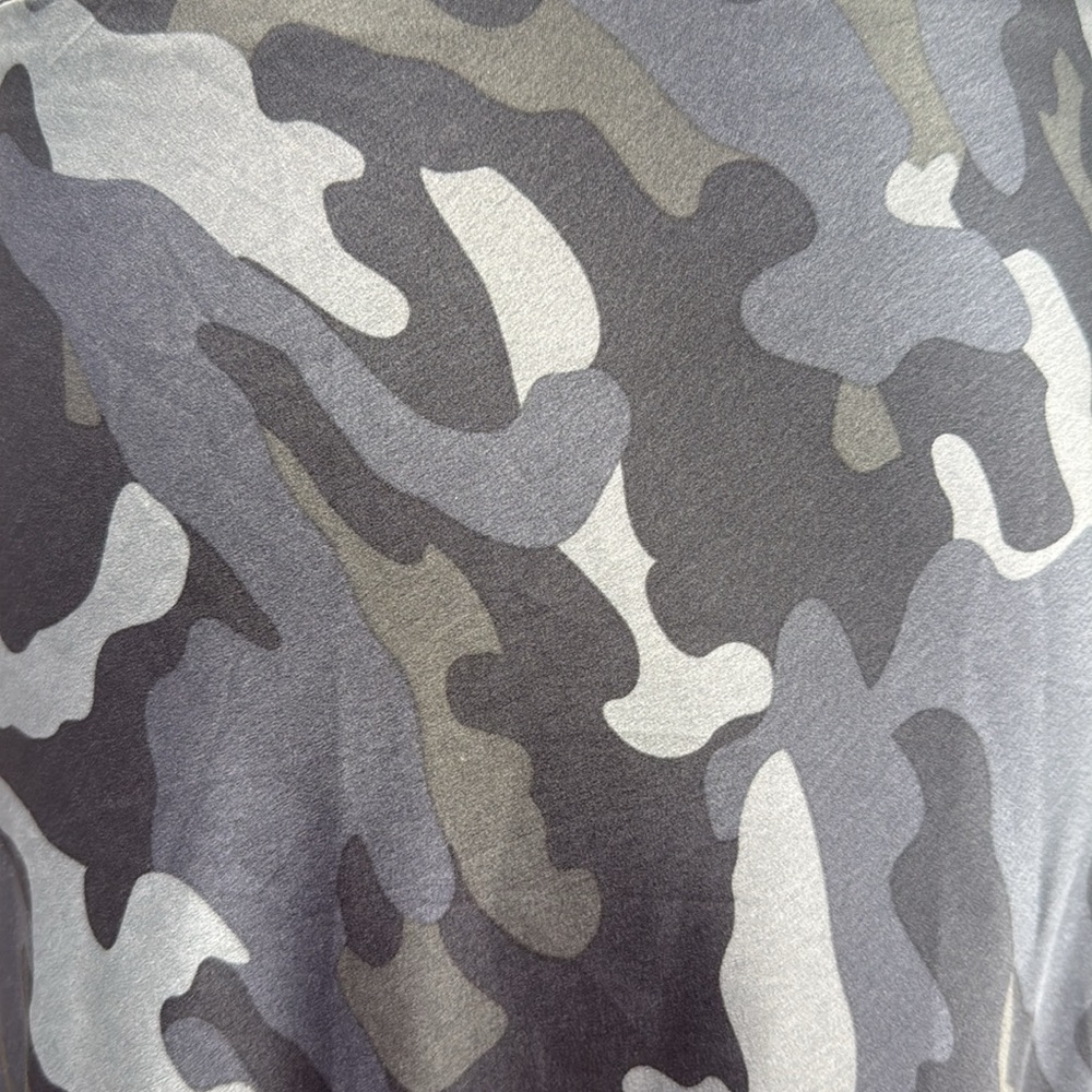EXPRESS Satin Dark Camo Midi Skirt SM Flouncy Zip Gray Black Fall Neutral Read - Picture 8 of 15